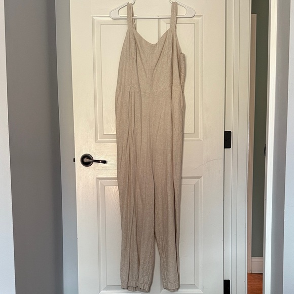 Old Navy Light Beige Jumpsuit - Picture 1 of 1